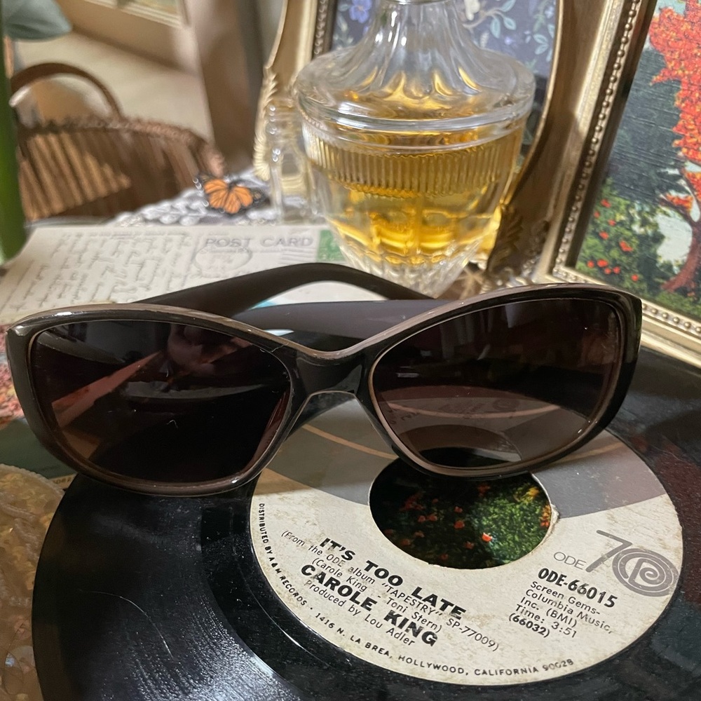 JONES NEW YORK sunglasses taupe brown gray